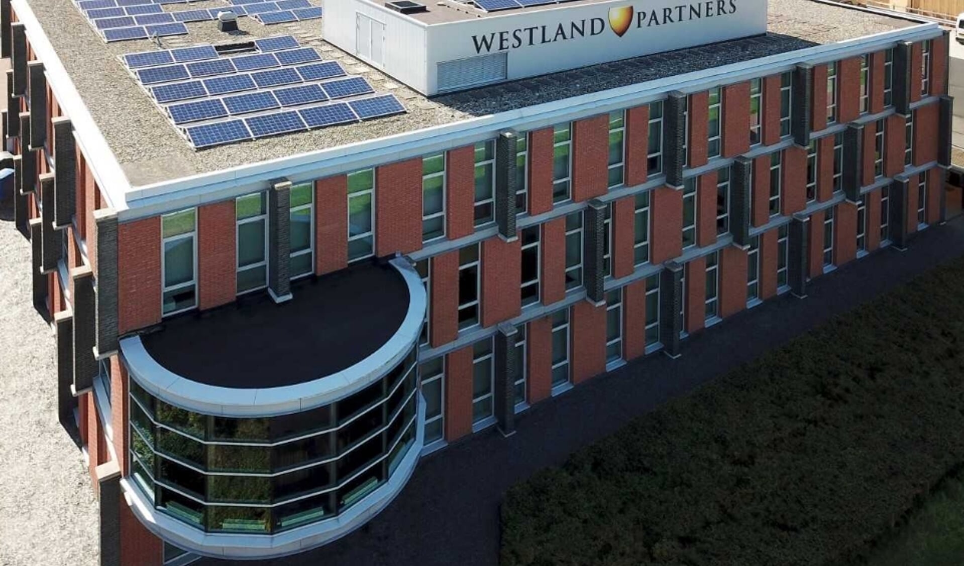 Westland Partners uit Naaldwijk heeft een zonnepanelensysteem met behulp van de SDE-subsidie.