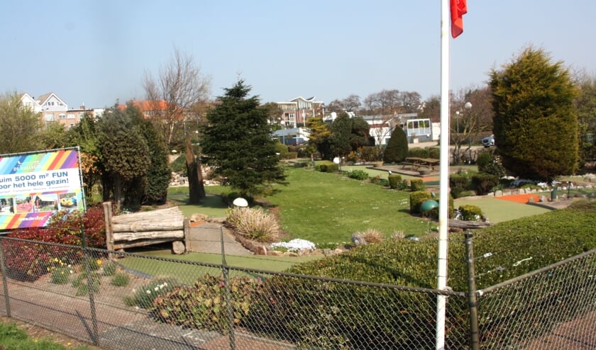 Hoogbouw in plaats van recreatie op het terrein van de Rolley Golf is voor omwonenden onverteerbaar. | Foto: Wim Siemerink