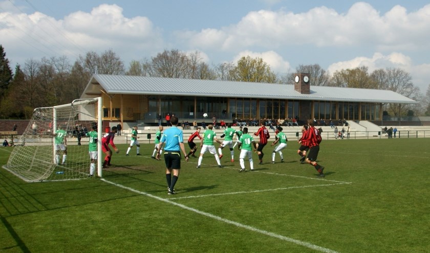 Pas in de laatste fase van de ontmoeting van ASC met Blijdorp viel de 2-1 en viel een last van de schouders. | Foto: Frits de Jongh
