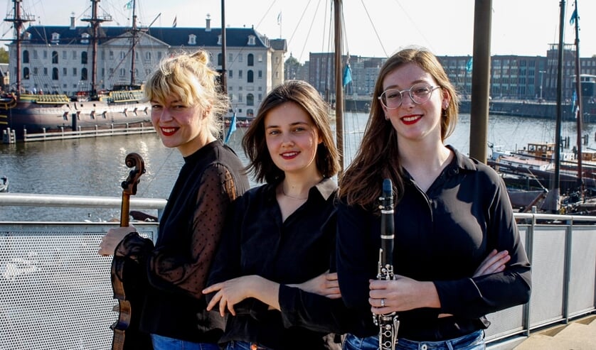 Het Oostertrio treedt op in Rijnsburg Klassiek.