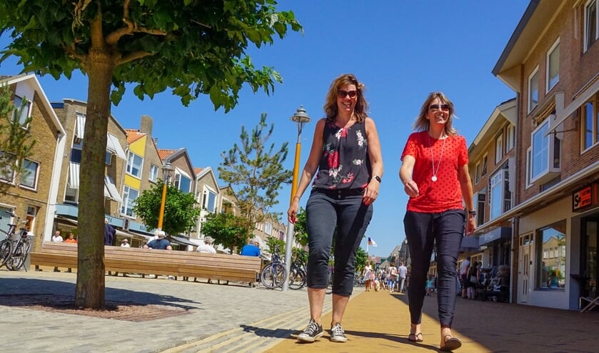 Op Tweede Paasdag kun je 's middags in het winkelcentrum aan zee ook winkelen. Een aantal winkels opent er voor het eerst de deuren.
