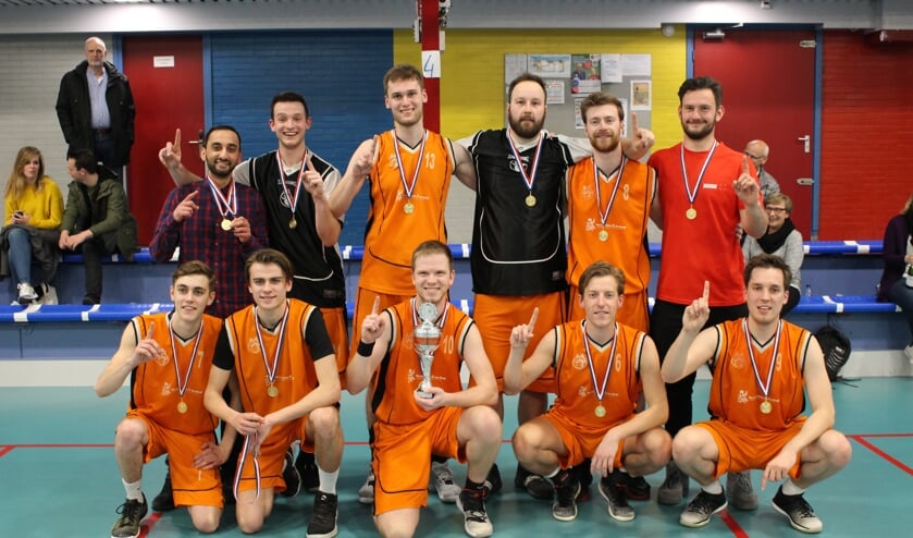 Het eerste herenteam promoveert naar de tweede divisie, precies conform de doelstelling.