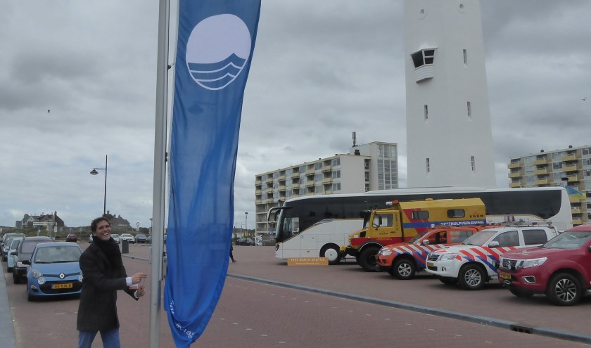 Roberto ter Hark hees donderdag de afgelopen vlag. | Foto: Ina Verblaauw
