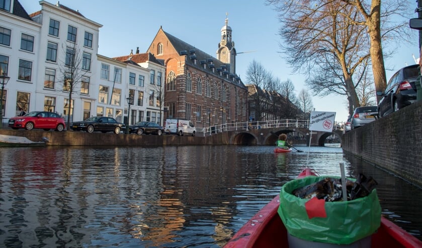 In het Ideecafé krijgen bezoekers meer te horen over het probleem van plastic vervuiling en verhalen van mensen die werken aan een oplossing. | Foto: pr
