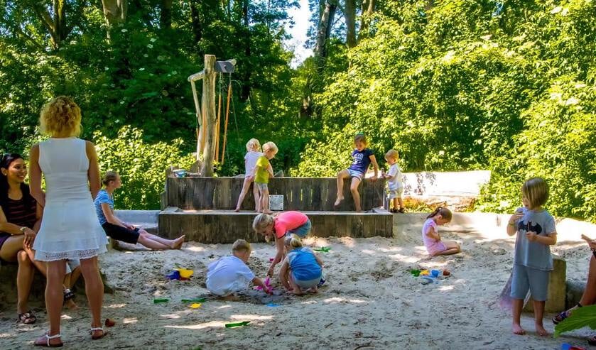 Lekker spelen in de Dwarstuin. | Archieffoto: J.P. Kranenburg