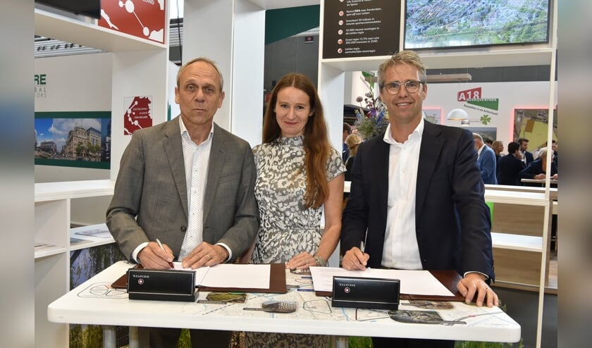 Vlnr: Christoffel Klap, Fleur Spijker en Laurens Cramer. | Foto: Pr