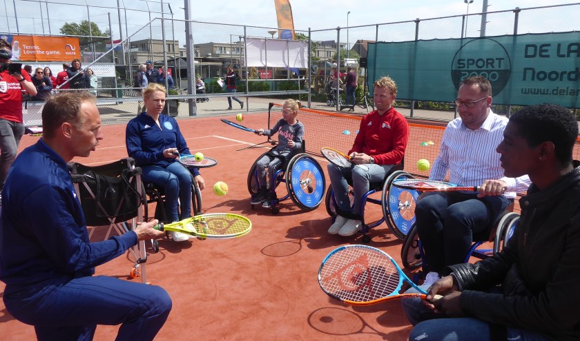 Ook was er aandacht voor tennis tijdens de Kampioenendag. | Foto: Ina Verblaauw