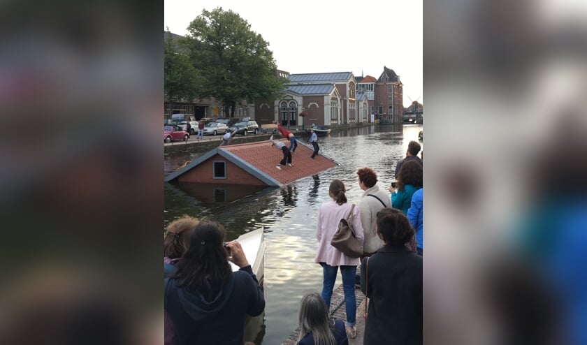 'Qua naam zegt mensen het wellicht nog niet veel, maar het drijvende dak kunnen zij zich wél herinneren'. | Foto: pr
