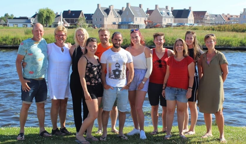 Links Wim en Corrie Klok. Zij hebben het wandelvirus overgebracht op de anderen.