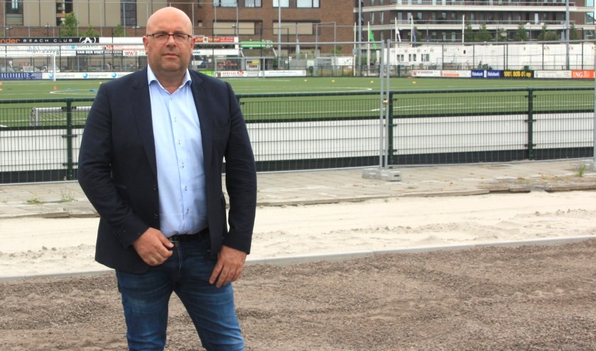 Projectleider Mark van Oostrum zegt geruststellend over de herontwikkeling bij SJC: ’Alles loopt op rolletjes’. | Foto: Wim Siemerink