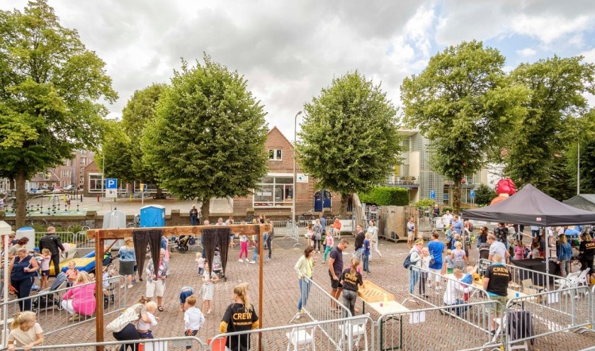 O.A. voor het opsteken van het kindercorso alsook voor de spelletjesmiddag op vrijdag kan OV Rijnsburg altijd vrijwilligers gebruiken. | Foto: OV Archief.