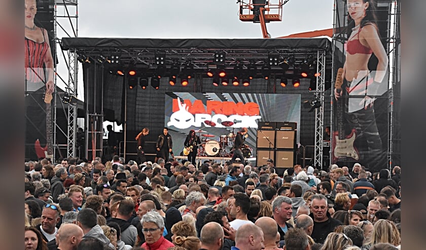 Het was weer superdruk op het evenementenplein. | Foto en tekst: Piet van Kampen
