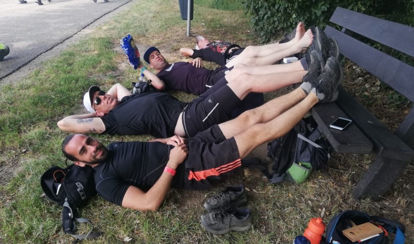 Na bijna 50km even de benen strekken.
