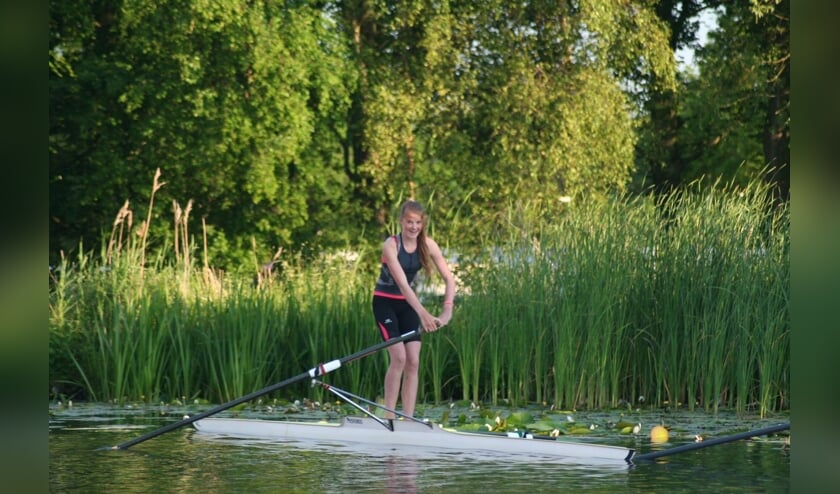 Isabel in de tijd dat ze nog bij Iris roeide.