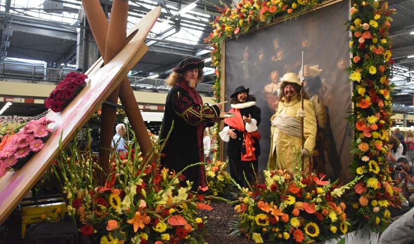 De kunstschilder aan het werk. | Foto: Carin van der Spijk-Kralt