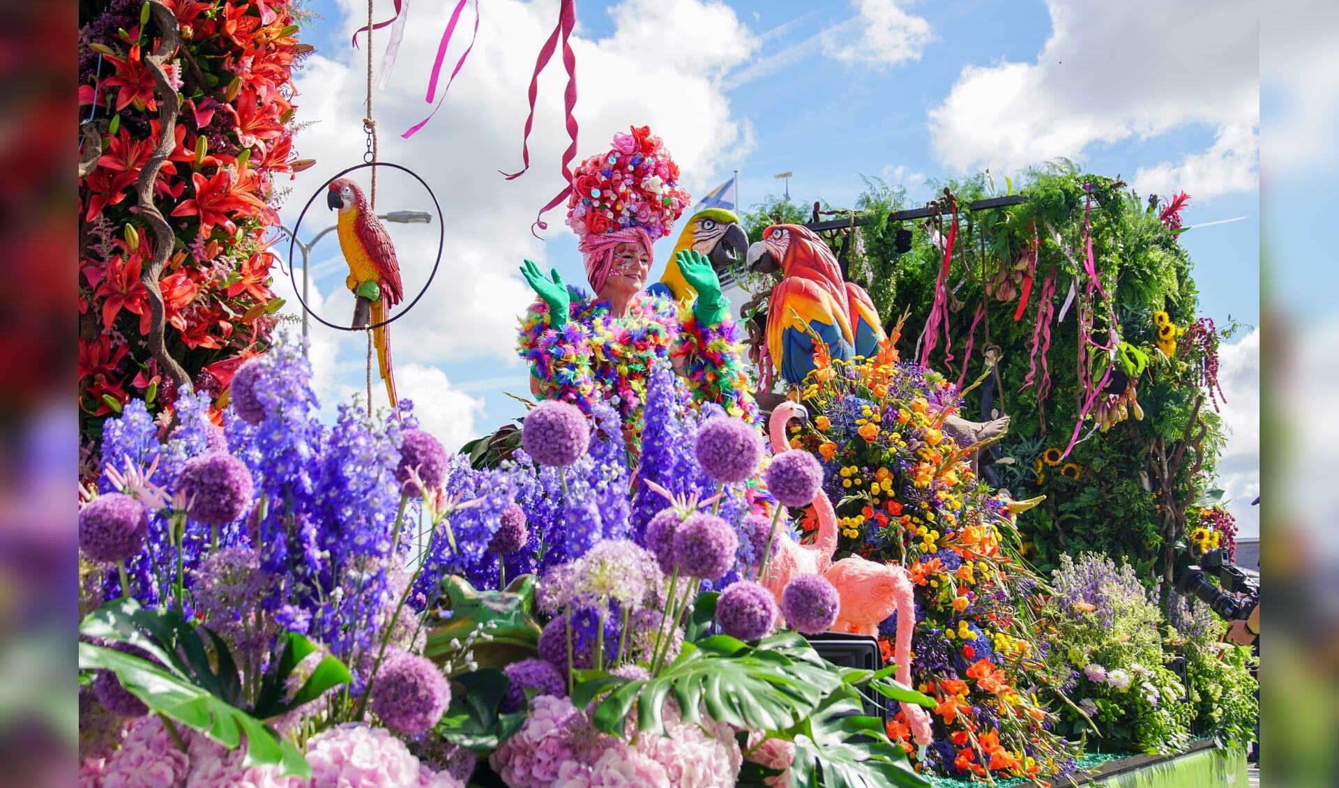 De Rijnsburgse parade is trendsetter op het gebied van bloemsierkunst.| Foto: PR