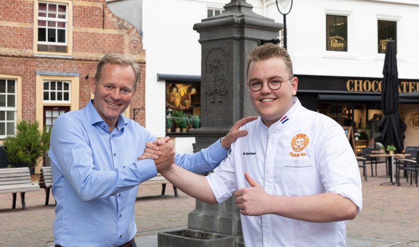 Wethouder Fred van Trigt en Bas Klarenbeek. | Foto: Sven van der Vlugt.