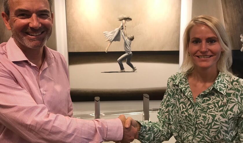 Sportformateur Arnoud Willemstijn en wethouder Jeanet van der Laan.