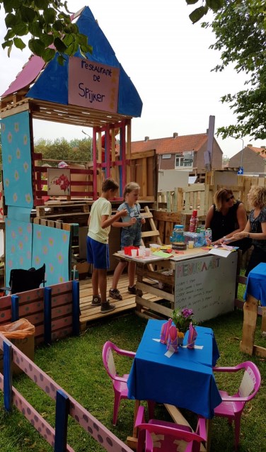 De huttenbouw in Lisserbroek is altijd een succes.