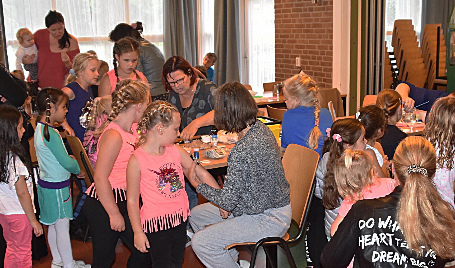 De eerste kindermiddag in De Mijlpaal was meteen een groot succes. | Foto en tekst: Piet van Kampen