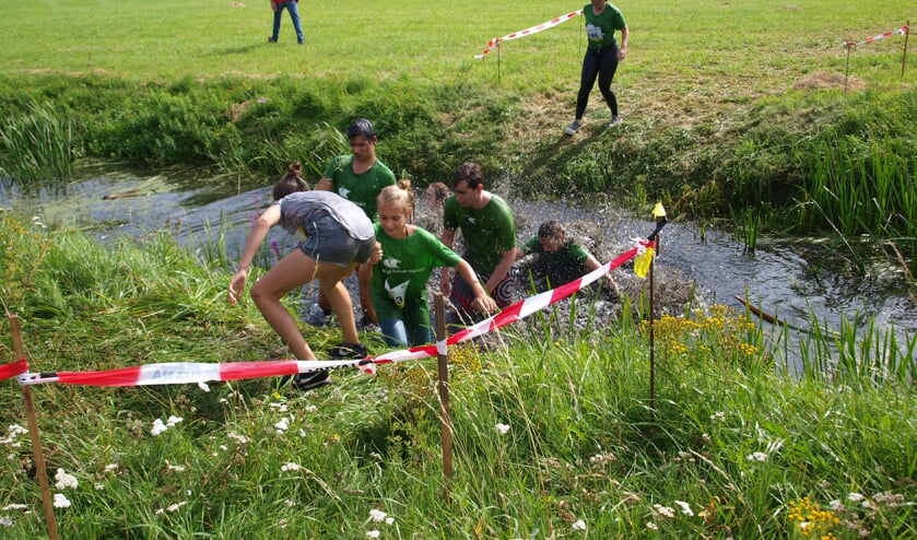De laatste slootjes wegen het zwaarst. | Foto: Piet de Boer