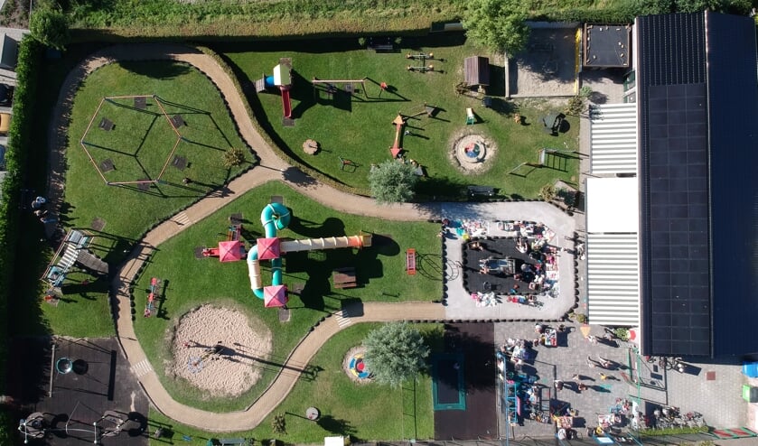 De speeltuin van bovenaf gezien. De vereniging bloeit weer helemaal. | Foto: pr