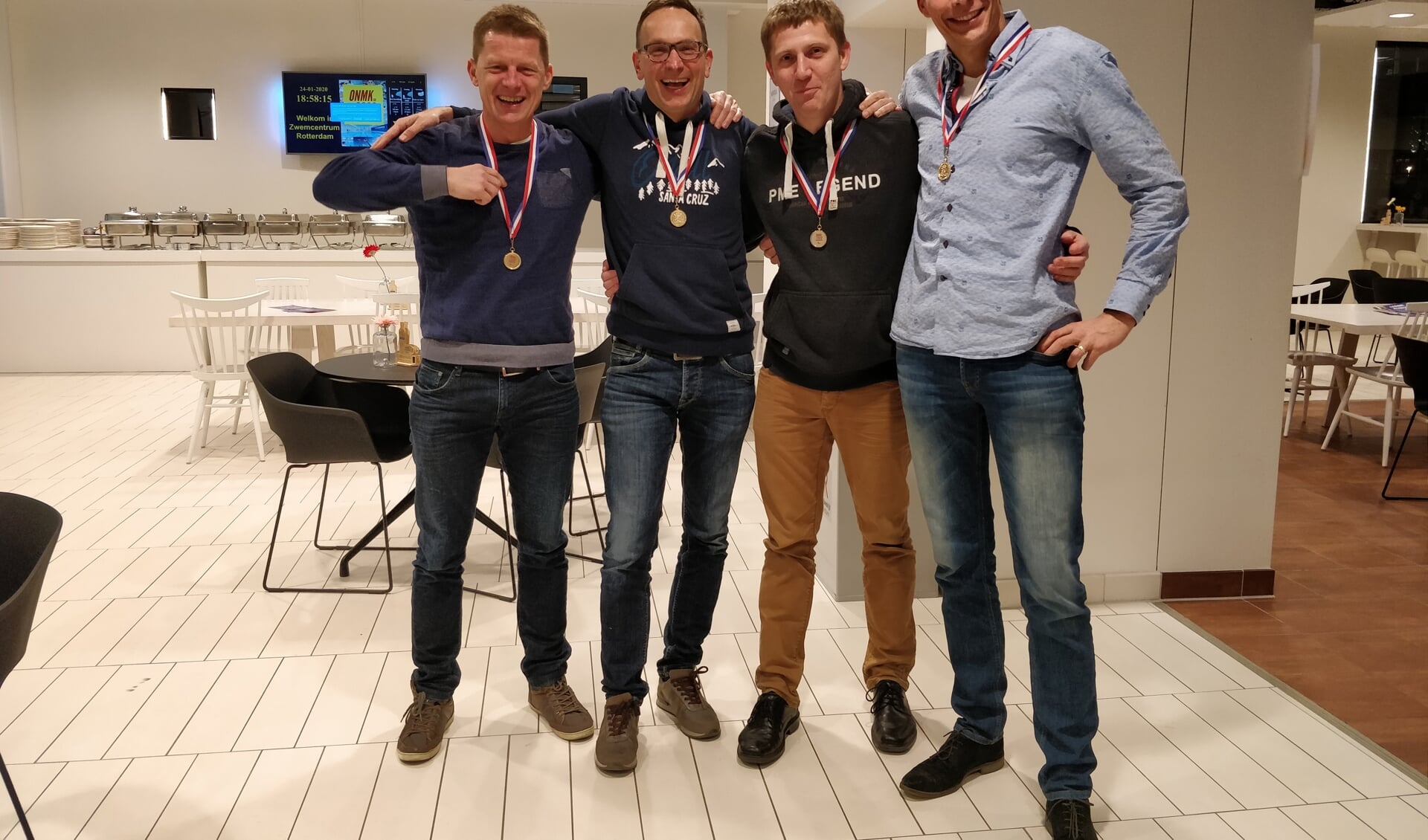 Robert Langeveld, Frank van Nobelen, Arjan Buijse, Rene de Bruin zijn Nederlands kampioen. 