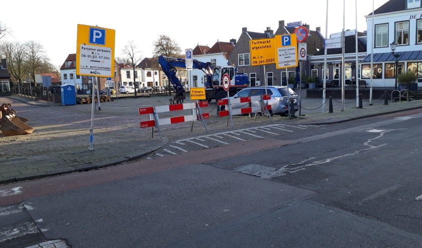 Sinds maandag is de Turfmarkt afgesloten. Vanaf 13 januari gaat ook de Rijnstraat dicht. | Foto: SKvD
