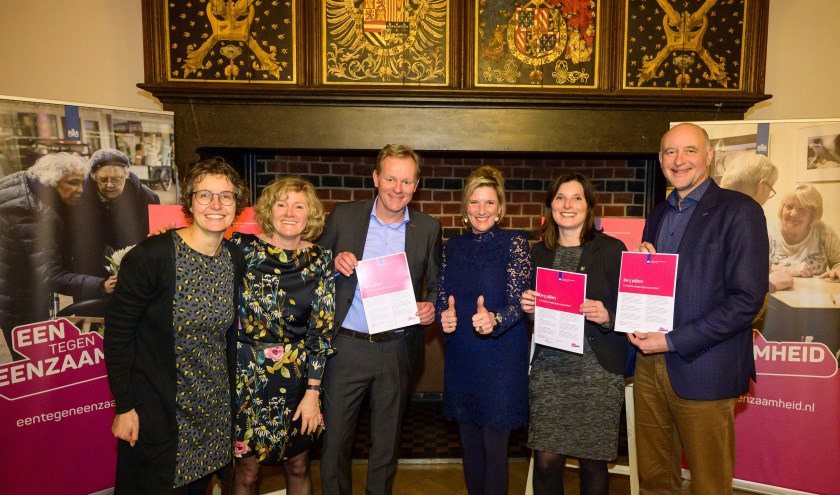 Heleen Doelman,Monique Postma,Fred v Trigt,Marianne vd Anker,Jolanda Langeveld, Arno v Kempen.|Foto:J.vd Meyde.