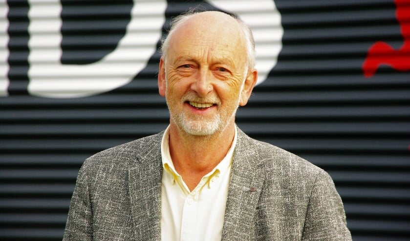 <p>John Swieringa vertrekt eind volgende week van het Rijnlands Lyceum. | </p>