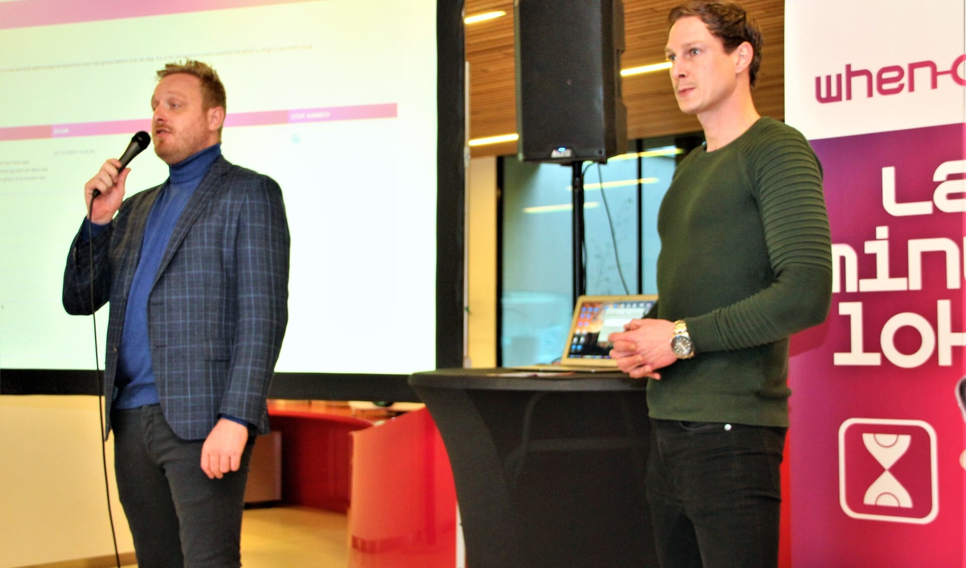 De initiatiefnemers Jasper van Tintelen en Gert Jan Parlevliet lanceren hun consumenten-app.