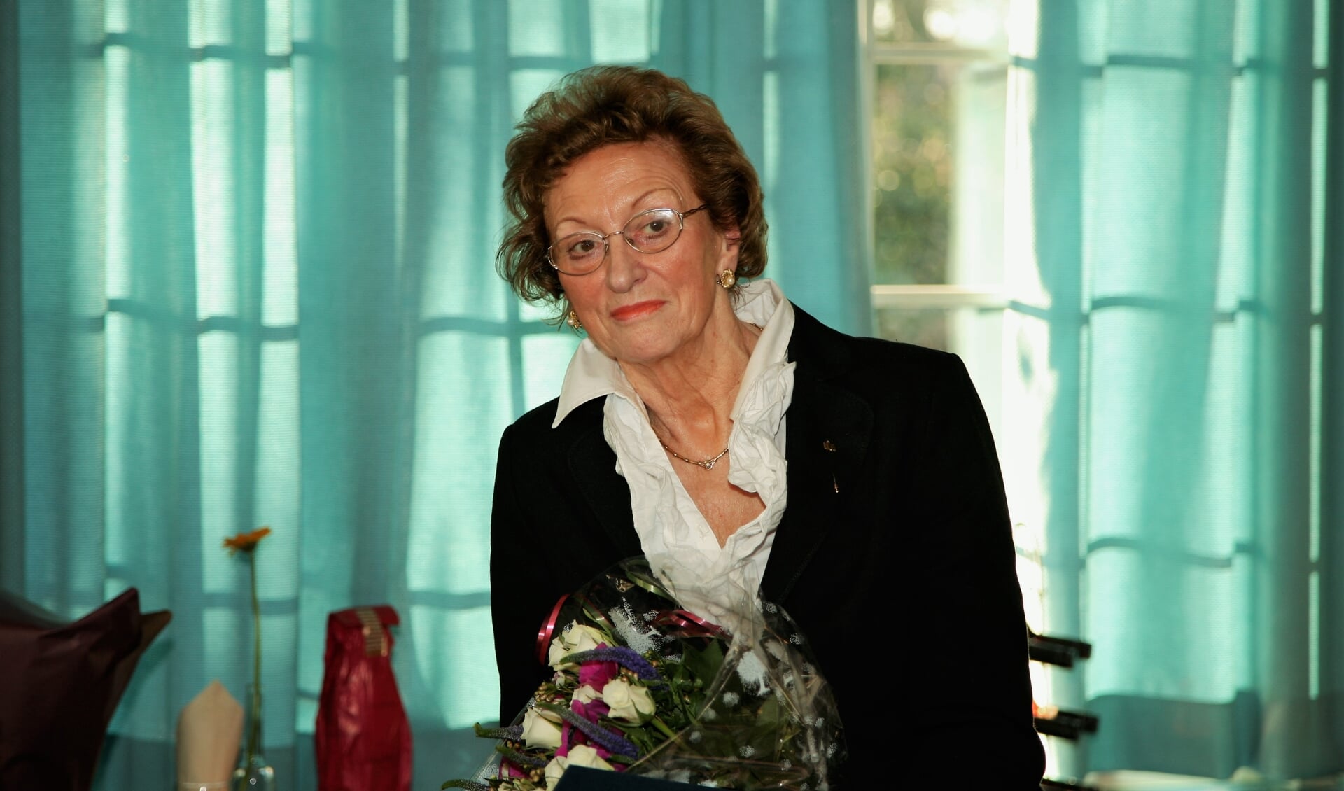 Wil Rozelaar bij haar afscheid van de Rijnlandse Boekhandel in 2007. | Archieffoto Wil van Elk