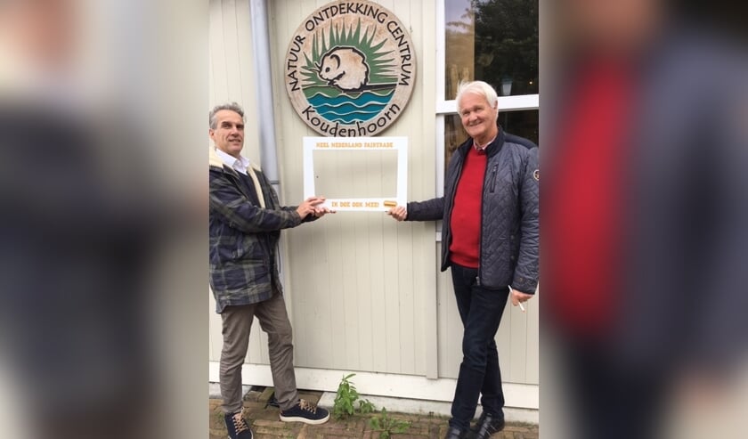 Hans Goudsmit en Tom van Oort van het Natuurcentrum