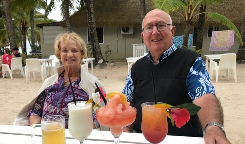 <p>Carol en Kees genieten volop van het leven in Nieuw-Zeeland. | Foto: pr</p>