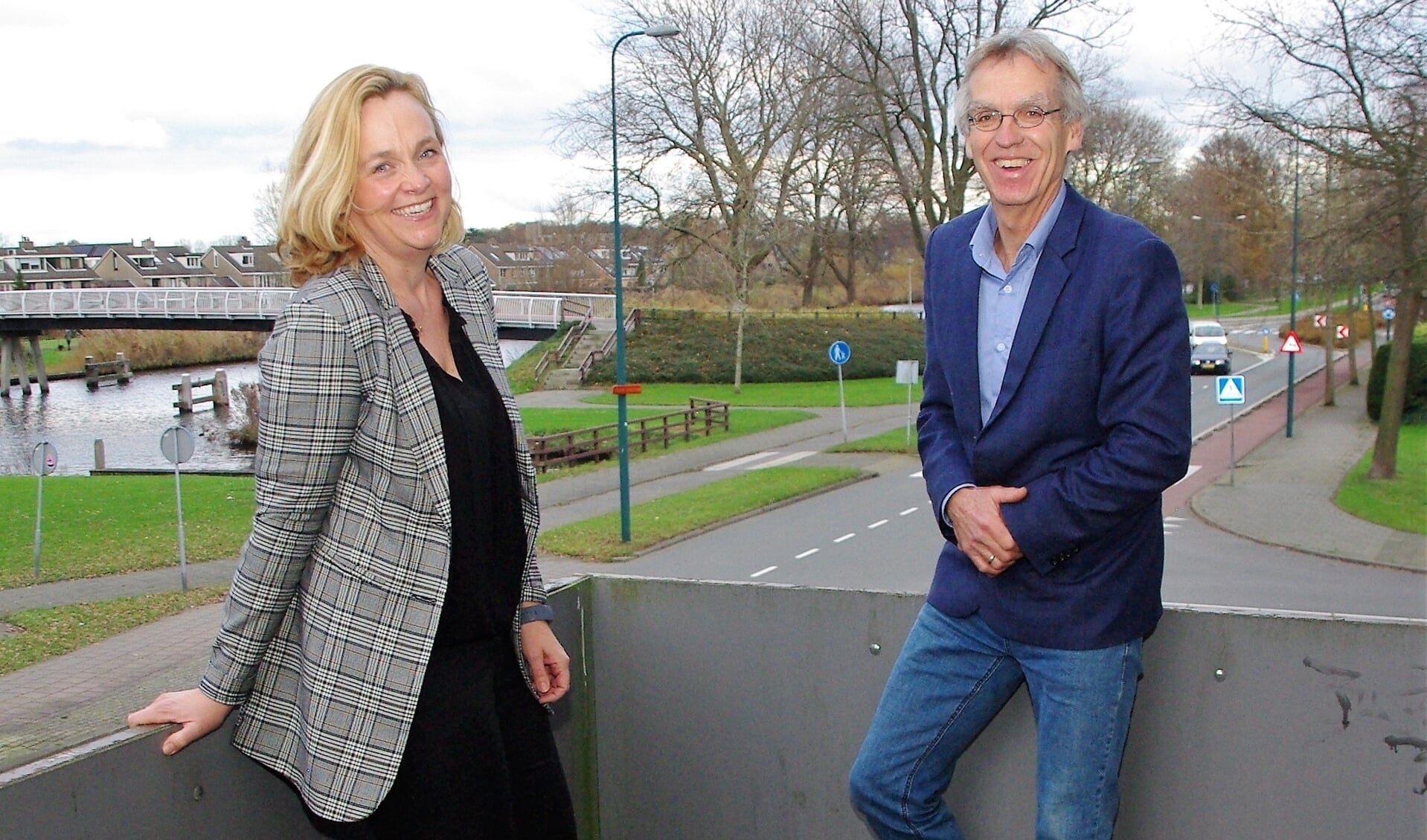 Anika Remerij en Douwe Splinter, de nieuwe en de oud-directeur van de Leo Kannerschool in Oegstgeest.