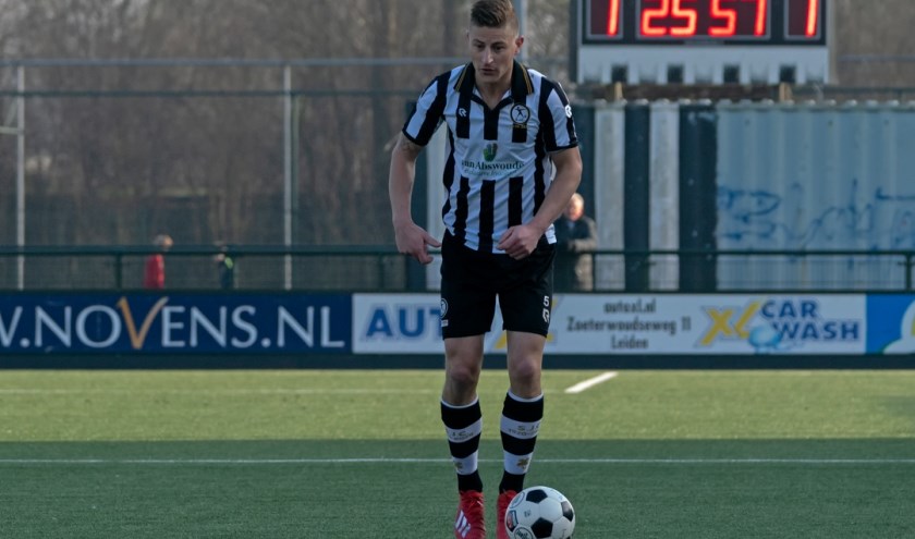 Stef van der Zalm gaat komend seizoen spelen bij V.v. Noordwijk. | Foto: Johanna Oskam