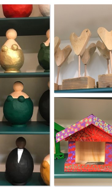 Enkele artikelen die te koop zijn in de Etalage van Gading.