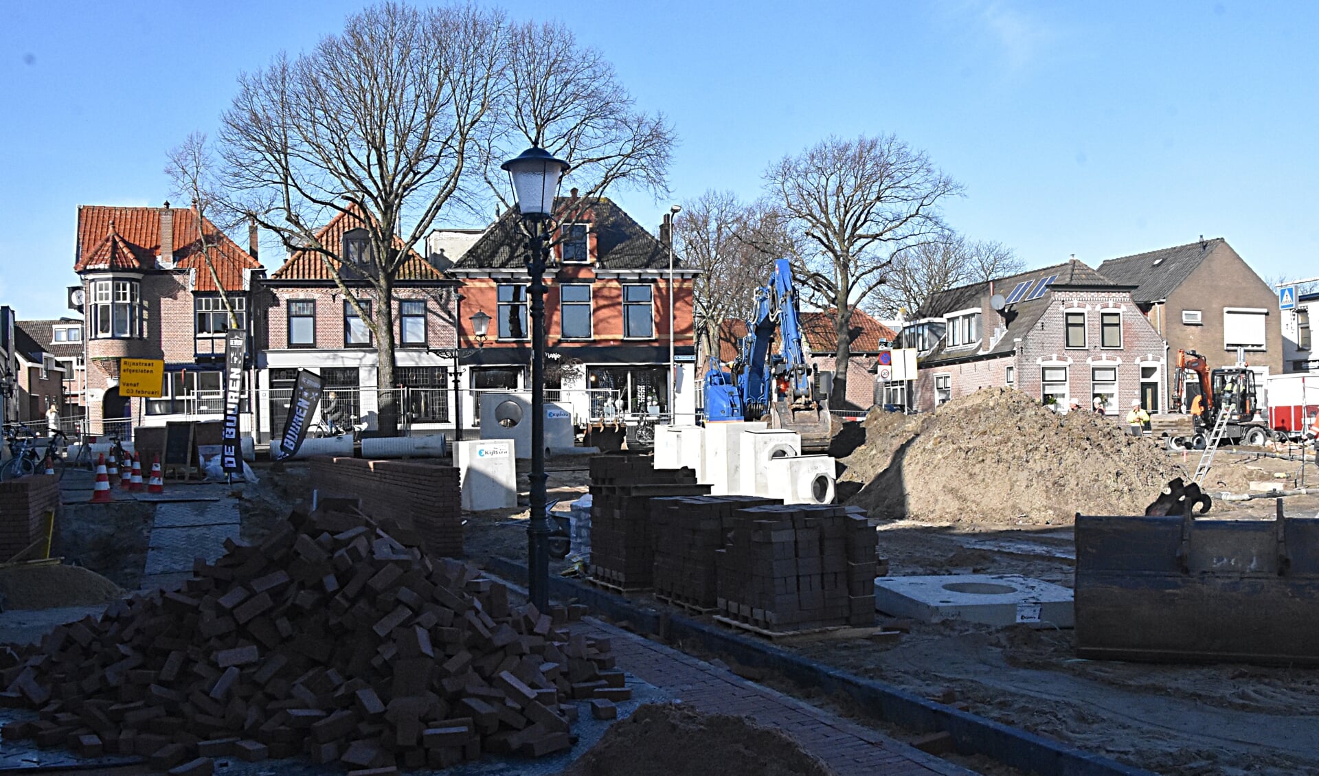 De Turfmarkt wordt heringericht en van nieuwe riolering voorzien. | Foto: Piet van Kampen