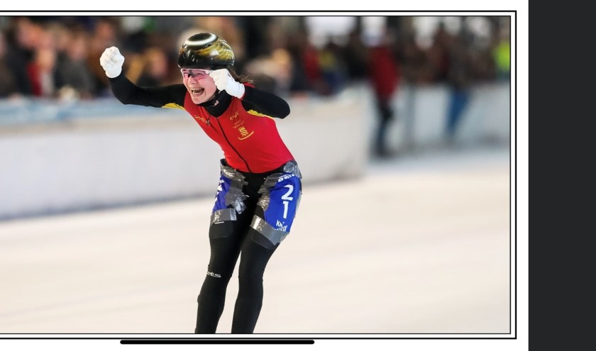 Angel Daleman komt juichend over de finish.