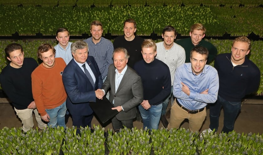 Voorstel rij (v.l.n.r.): Lucas van Haaster, Frank Heemskerk, Kees van der Zwet, Lars Flinkerbusch, Mark Hulsebosch, Andries Middag, Ruben de Groot. Achterste rij (v.l.n.r.): Stan Damen, Martijn van Haaster, Bart Heemskerk, Tim van Haaster en Carlo Ruigrok.