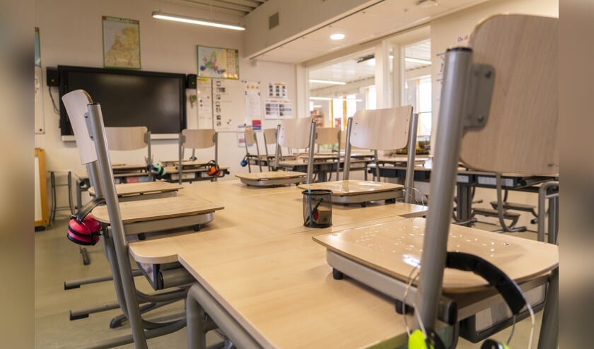 Lege klaslokalen tot en met 6 april. Leerlingen gaan thuis aan de slag met leerstof.
