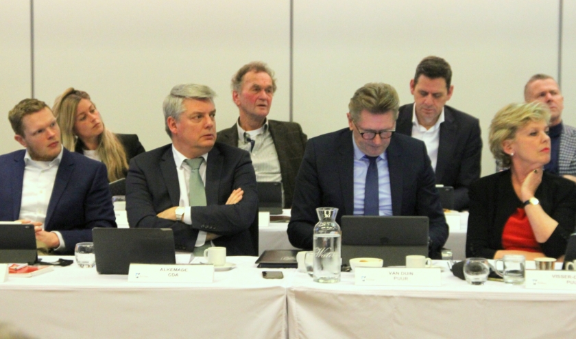 Raadsvergadering mogen onder voorwaarden worden gehouden. | Foto: archief