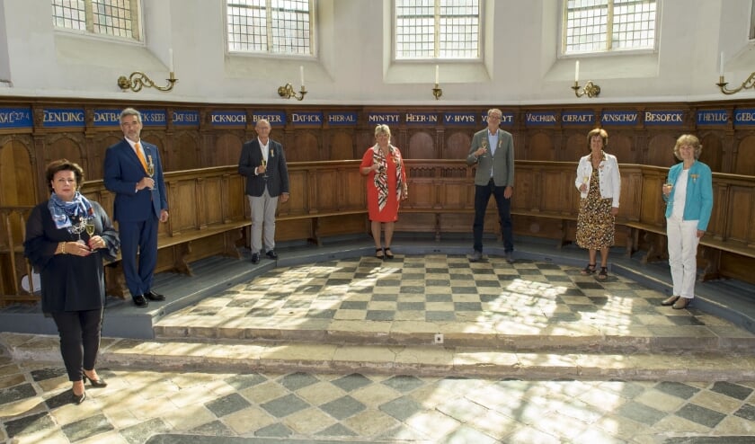 De gedecoreerden op een rijtje. Henk Hoogervorst ontbreekt op de foto. | Foto: Willem Krol