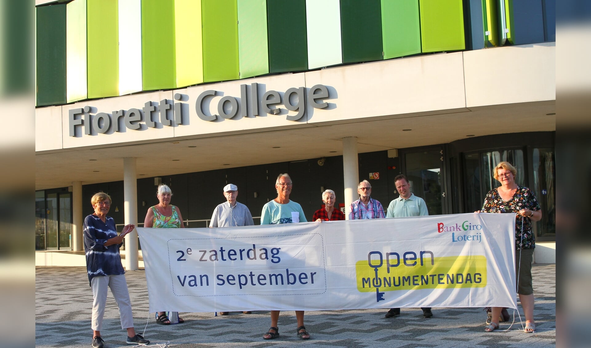 Dit jaar ook twee thema-deelnemers: de bieb en het Fioretti College. | Foto: Arie in 't Veld