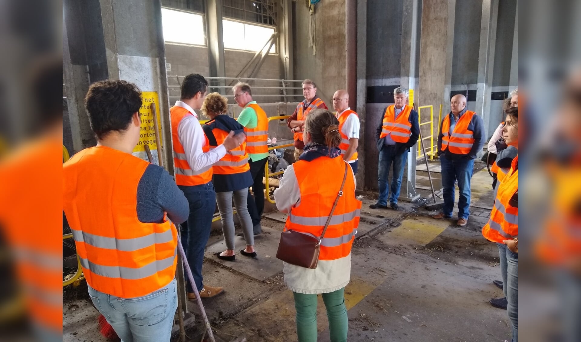 Eind september bezochten raadsleden uit Teylingen, Lisse, Hillegom, Katwijk en Noordwijk het terrein van de VAB. | Foto: pr.