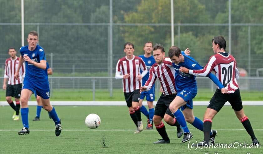 Tom Duindam aan de bal. | Foto: Johanna Oskam