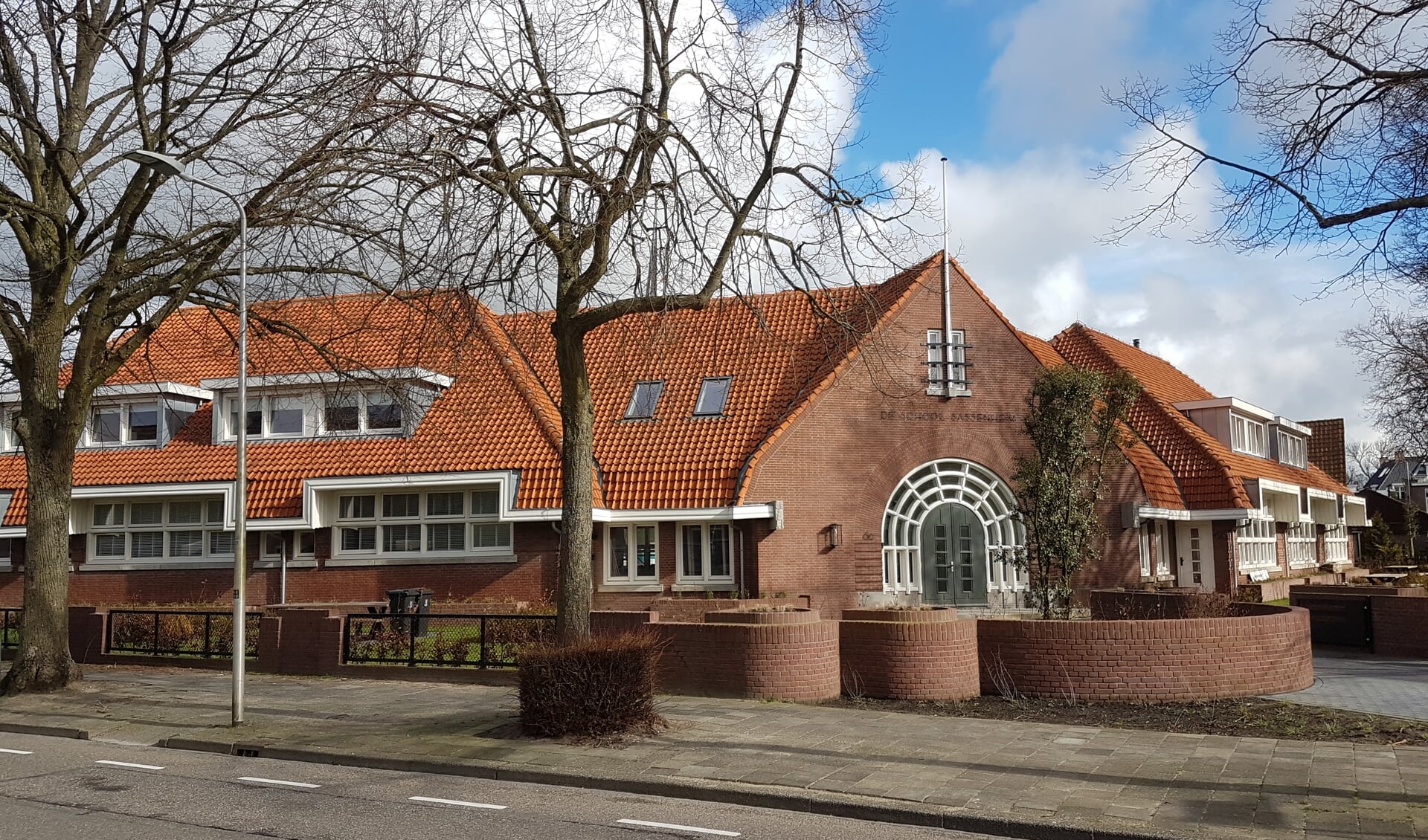 De voormalige Kompasschool aan de Jacoba van Beierenlaan, nu De School Sassenheim. | Foto: pr.