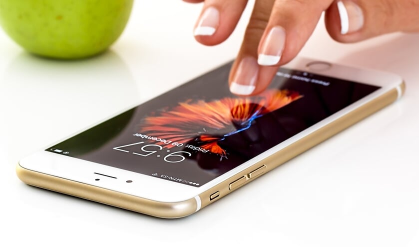 Voor een NL-Alert hoef je op je mobiel niets in te stellen, dat gaat vanzelf. Maar de telefoon moet wel opgeladen en aan staan.