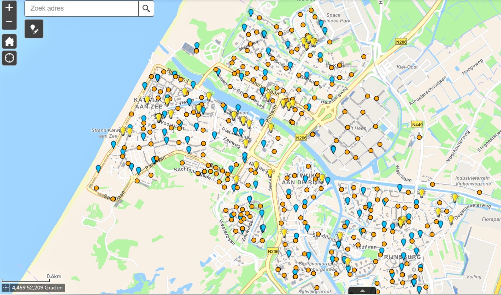 Kaart met de huidige laadpalen en de door de gemeente voorgesteld locaties. | Foto: gemeente Katwijk