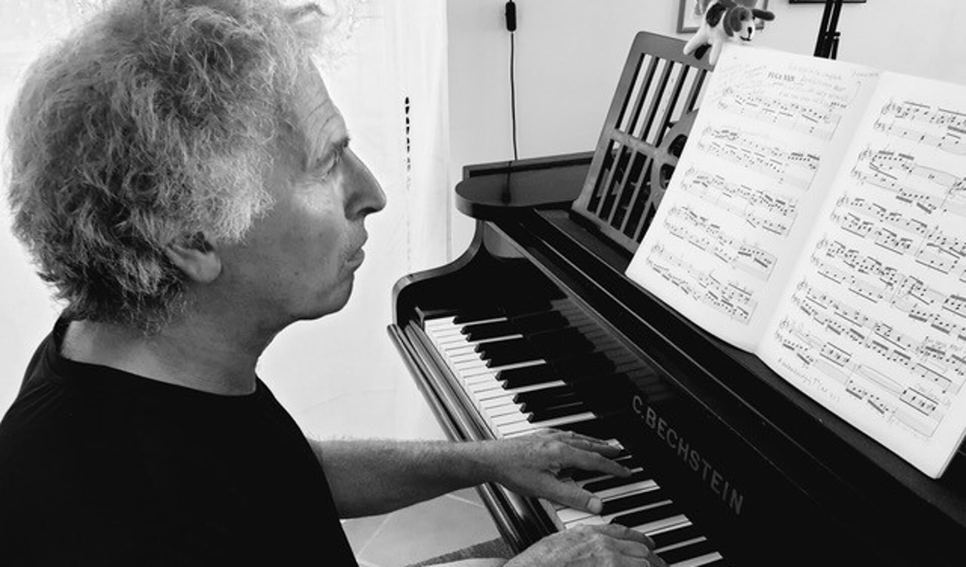 Pianist Marcel Worms speelt in De Paulus. | Foto Cara Boerwinkel 